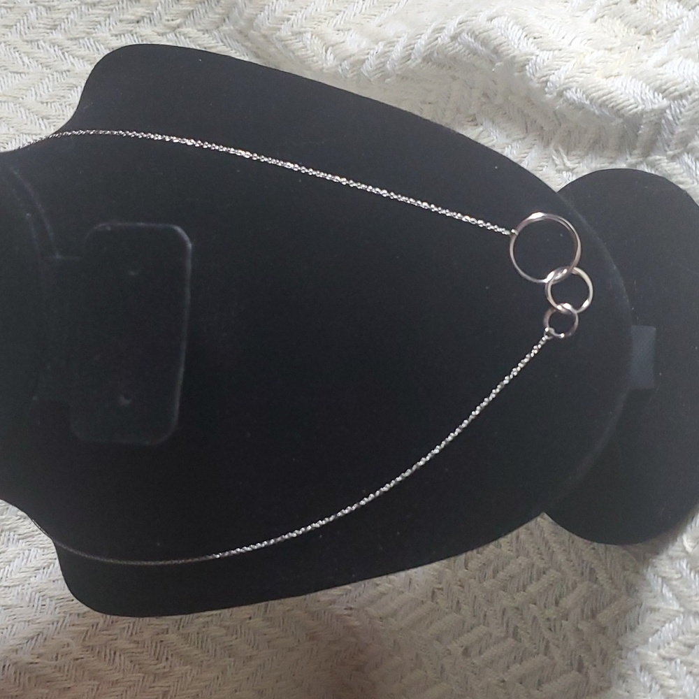 Old Rubin 3 Circle Sterling Silver Necklace (Mother and Daughter)